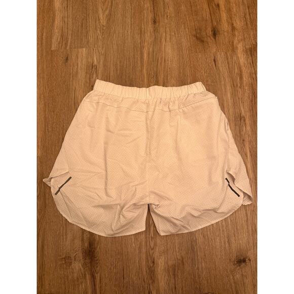 Squat Wolf White Shorts with Compression Size Medium - Picture 3 of 3